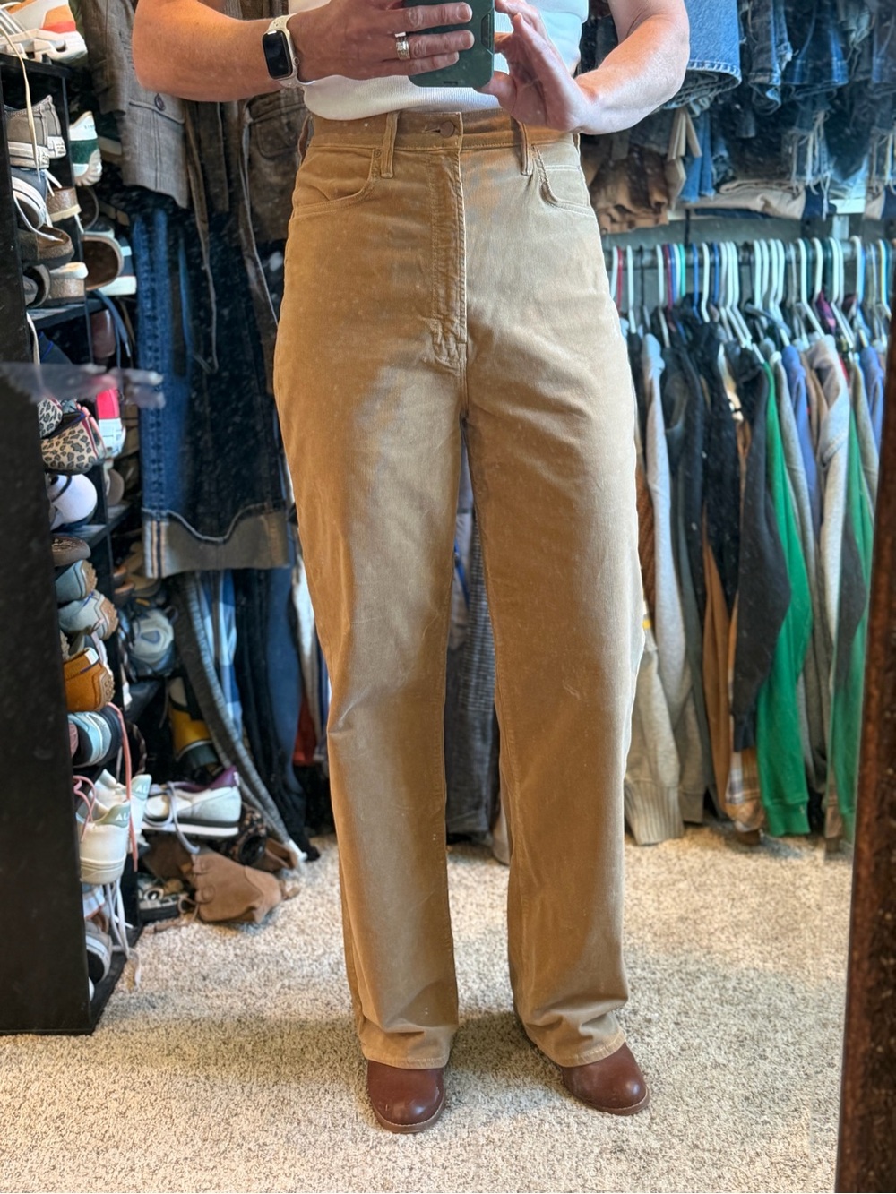 MOTHER high waisted Tunnel Vision Sneak corduroys, Size 28